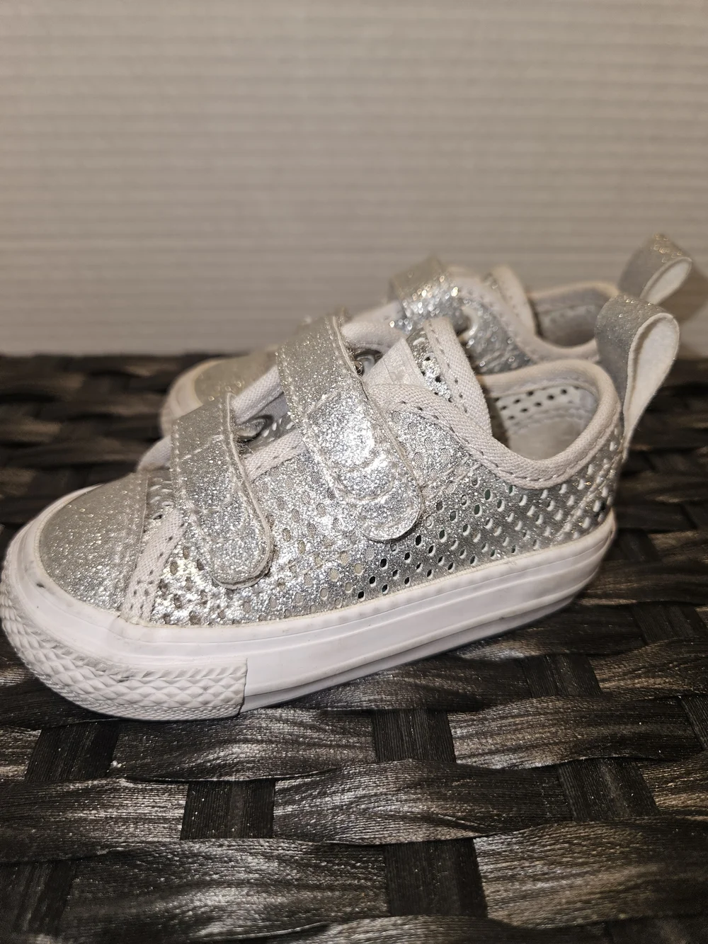Converse Kids Silver Glitter Velcro Sneakers